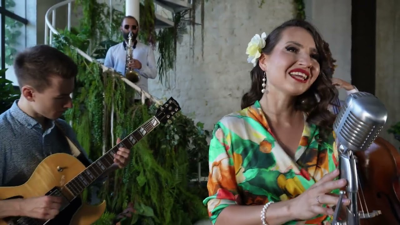 Видео. Елизавета Баженова [Liza Nova]