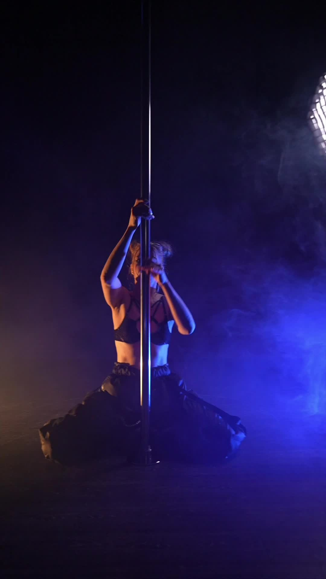 Локации «Revers». Studio 4U — Для танца. Для фото. Для тебя