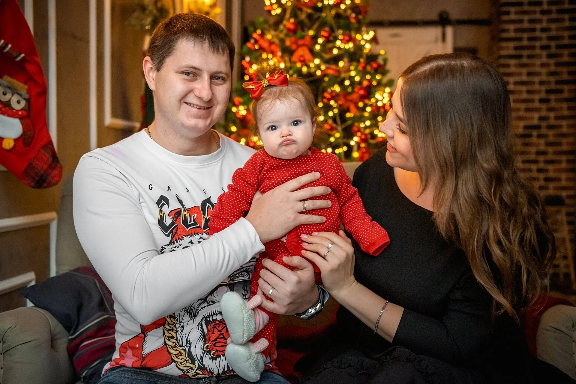 Создайте волшебные воспоминания с семейной новогодней фотосессией в Ростове на Дону