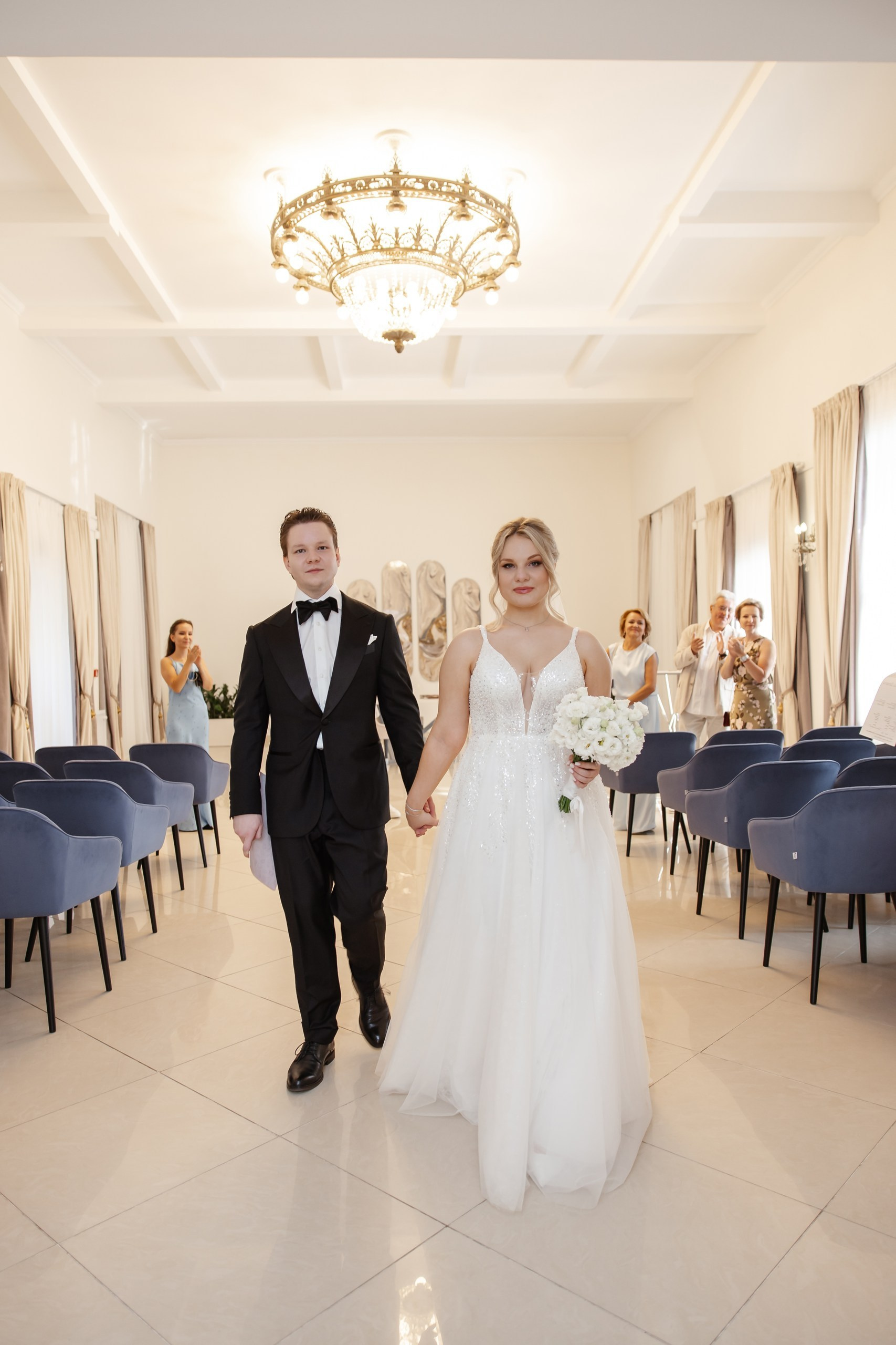 Свадьба до 100 тысяч рублей с гостями: реально ли? Полный гид по бюджетному торжеству. Фотограф, видеограф на свадьбу в Москве Никита Назаров