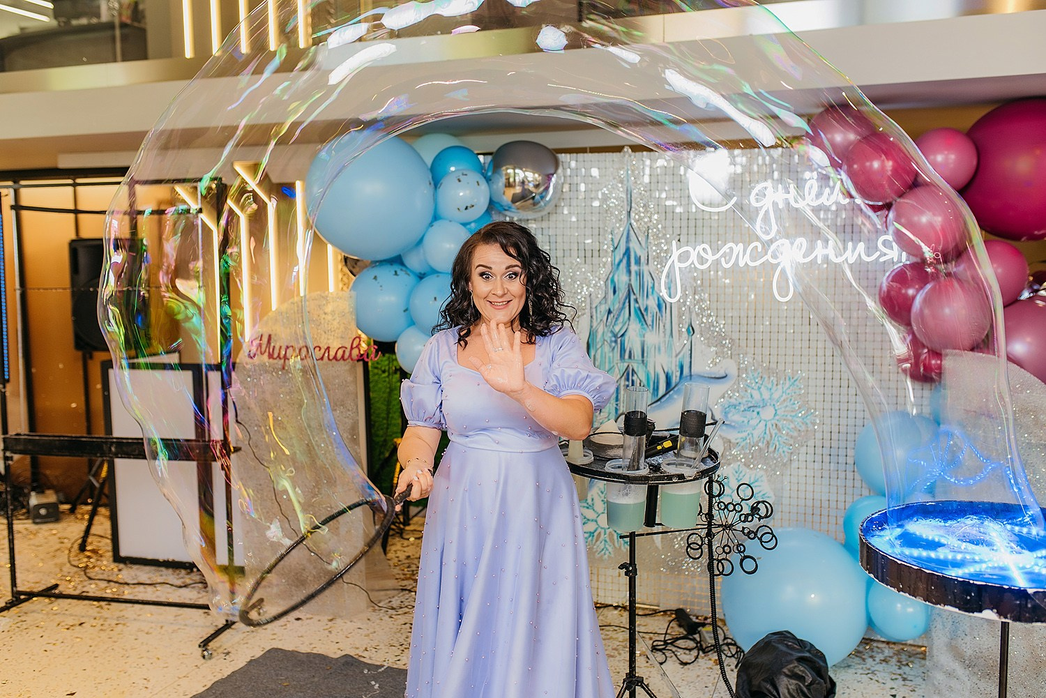 Шоу мыльных пузырей. Студия авторских шоу программ Екатерины Козыревой для детей