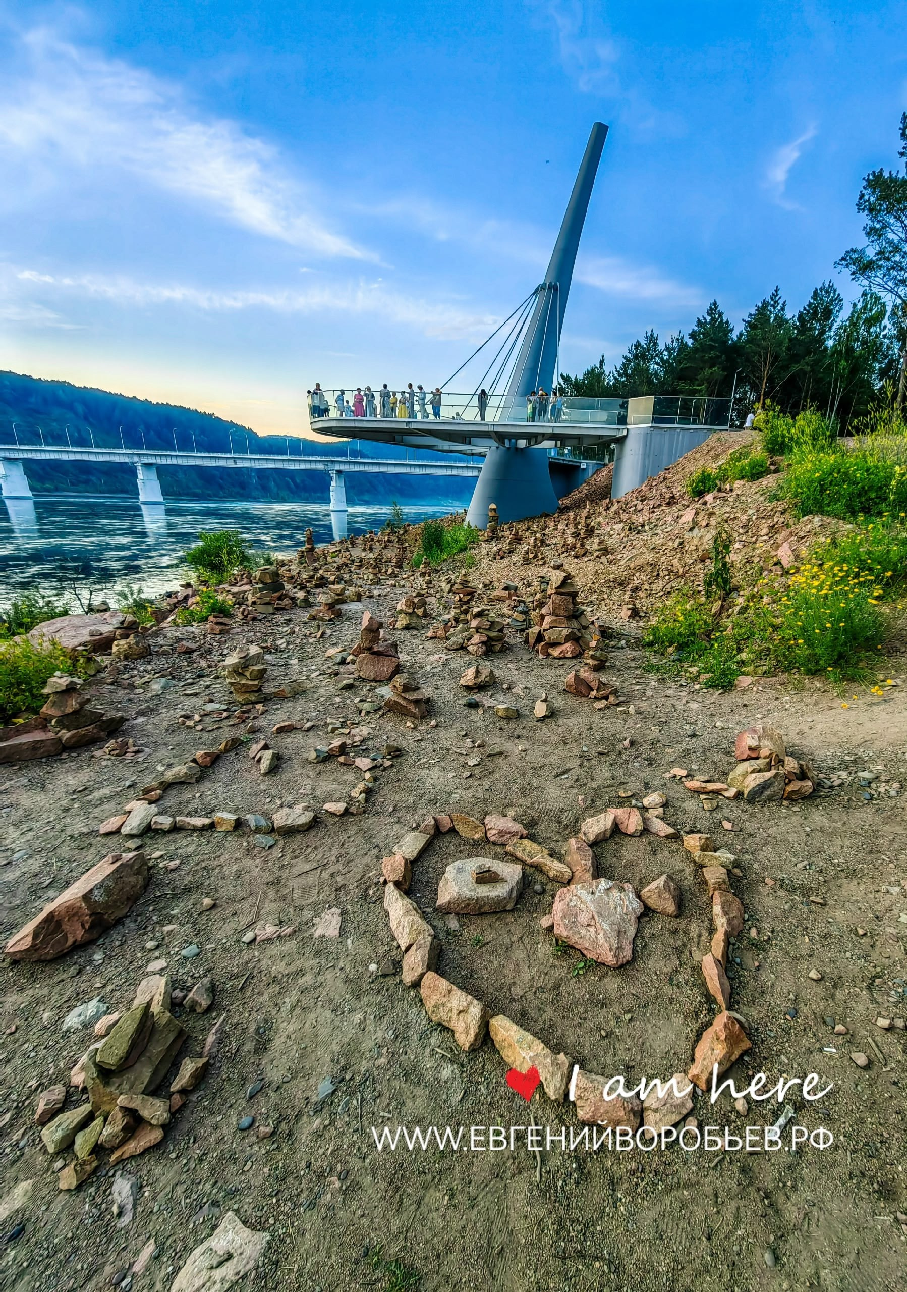 экскурсии Красноярск индивидуальный тур фото интересные места что посмотреть куда сходить что посетить достопримечательности в Красноярске фототур аренда кабриолета микроавтобуса трансфер  цена заказать экскурсию программа маршрут смотровые площадки видовые красивые места Национальный парк заповедник Столбы Дивногорск Красноярская ГЭС путешествие туристический маршрут фотосессия фотограф Красноярск