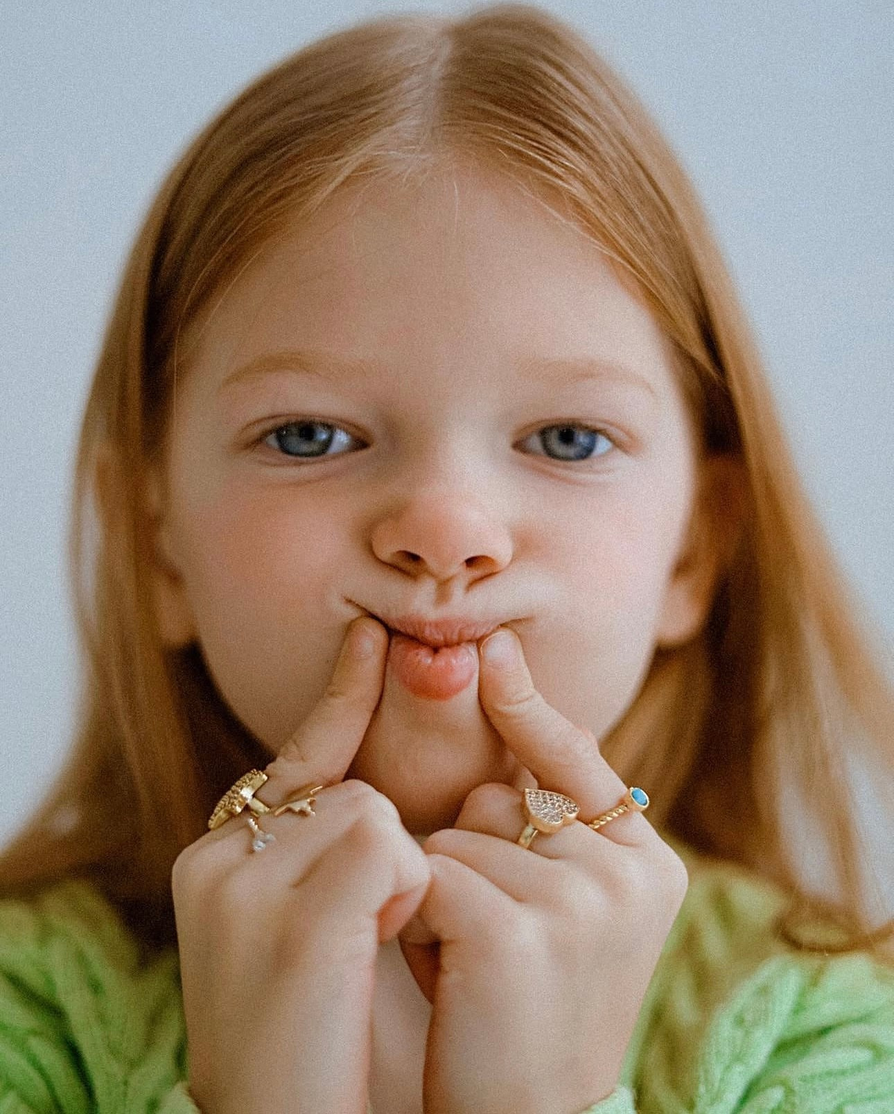 Контакты. VISUAL ART | KIDS ONLY Olya Poluna