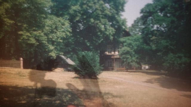Видео-арт. Дарья Равель — экспериментальная и аналоговая фотография, видео-арт, ручная печать