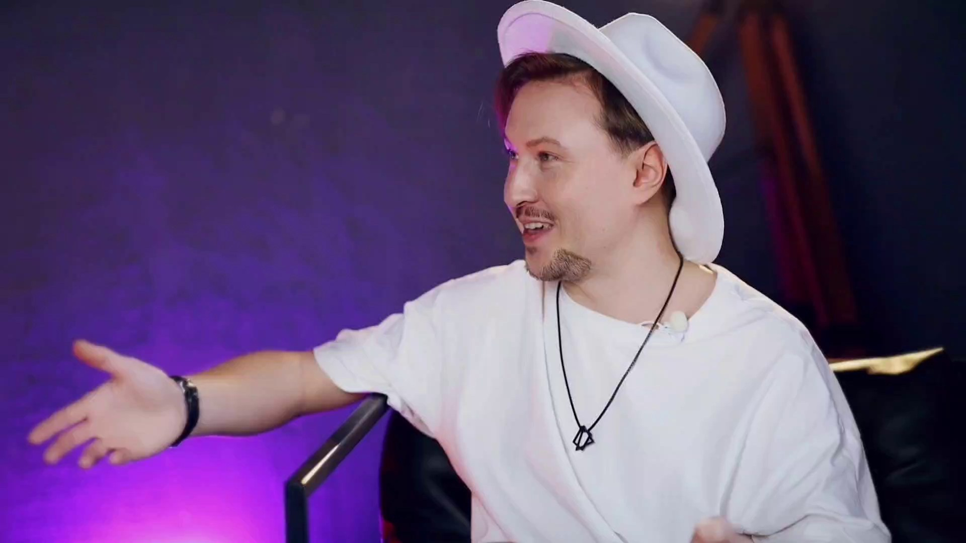 Обо мне. Ведущий на свадьбу и корпоратив Москва и Московская область Андрей Рулевой