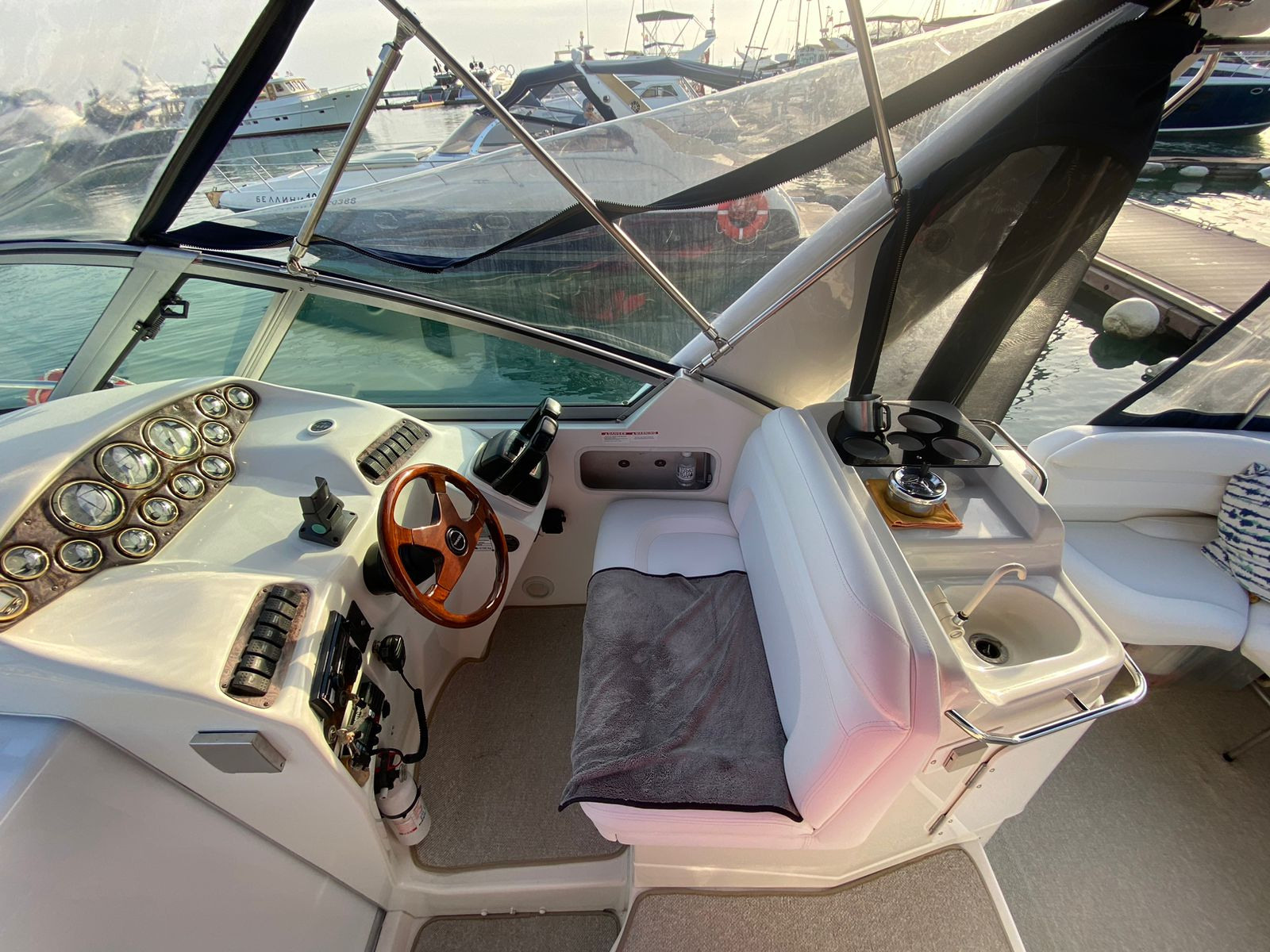 КОМФОРТ КАТЕРА В СОЧИ. Аренда Яхт в Сочи от Эконом до Премиум Класса