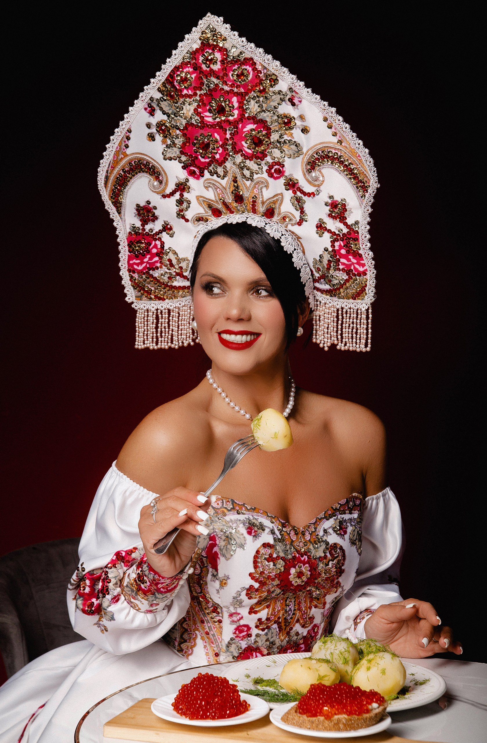 Меня зовут Марина Шмакова. Визажист-стилист-фотограф