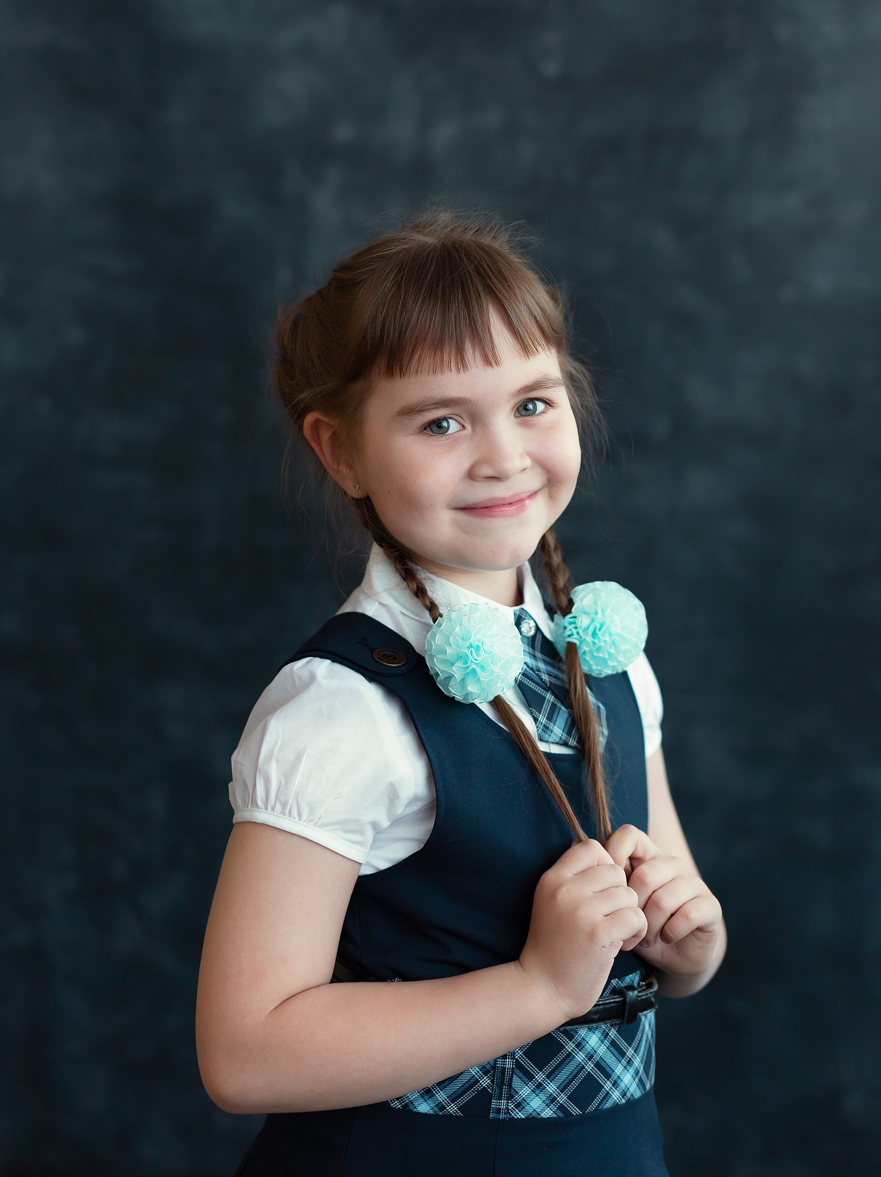 Школьные портреты и выпускные книги