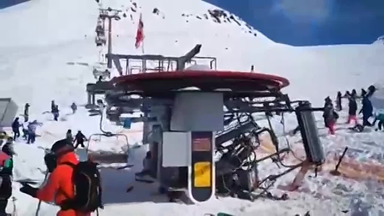 Авария на канатке в Гудаури. Инструкторы по горным лыжам Сочи Красная Поляна. Горнолыжная школа