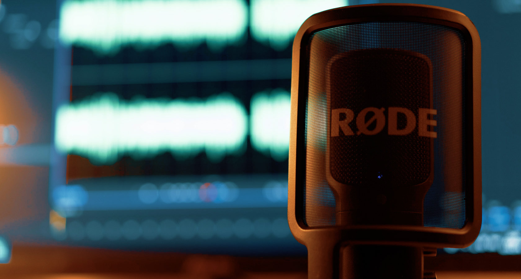 КАЧЕСТВЕННАЯ Обработка голоса в Adobe Audition. ARTpreset — студия пресетов и лутов для Sony