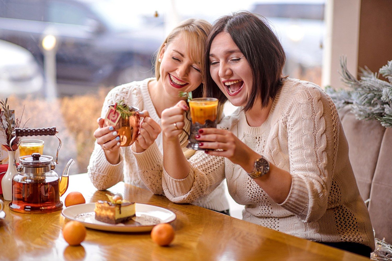 Елена Северина фотограф, Алматы: репортаж (спорт, концерты, конференции), предметная и фуд-съёмка, портреты, каталоги, фэшн, ретушь