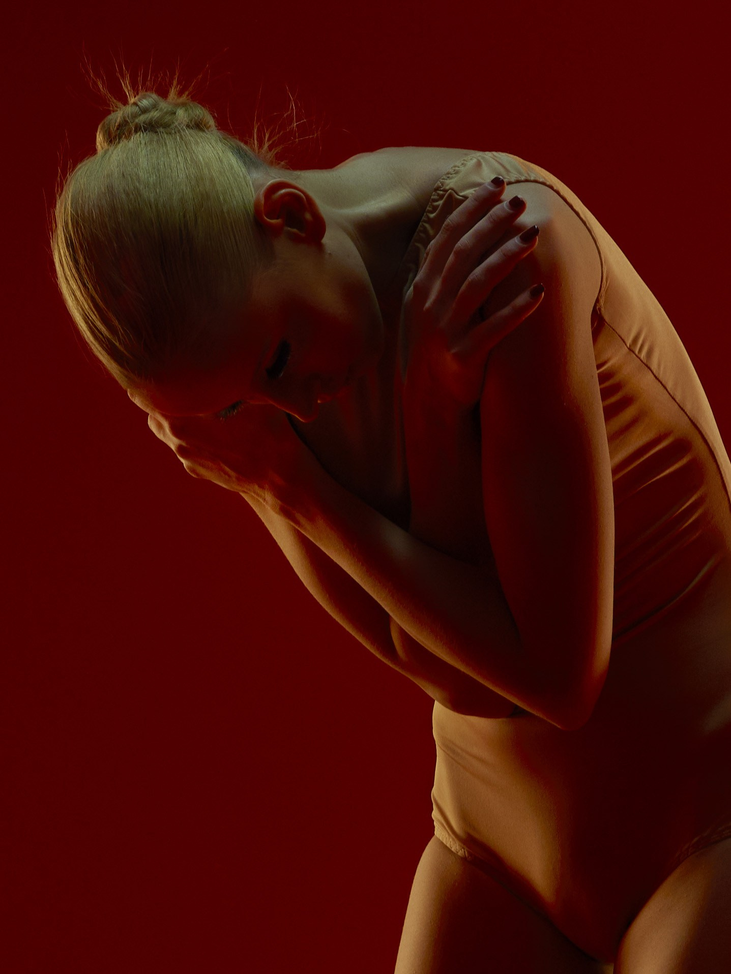 Проект «Ihmiselämän Nukke» (Кукла Человеческой Жизни). Креативный продюсер, фотограф, режиссёр Але Мааранен (Ale Määranen)