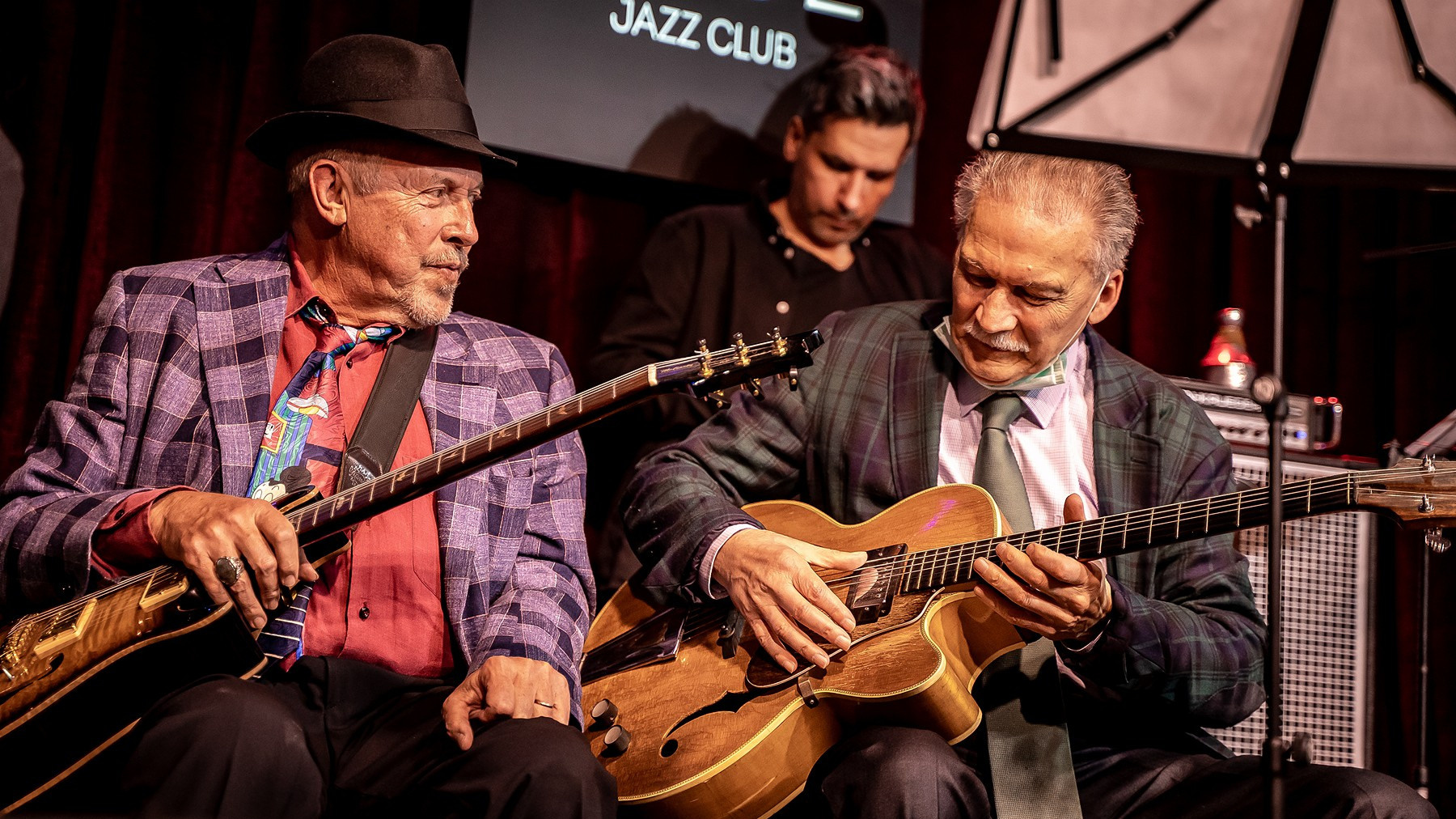 Контент съемка под ключ. Световое шоу / Москва и Мо