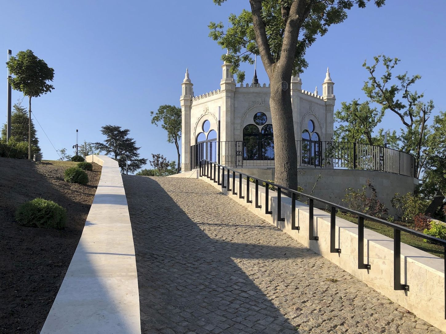 Самые красивые локации города Севастополь. Где пофотографироваться в Севастополе? Локации для фото. 1 место. Первое место. Место. Бывшее мес. Профессиональная фотосъемка в Крыму. Натуральные эмоции и живые кадры. Забронируйте дату прямо сейчас!