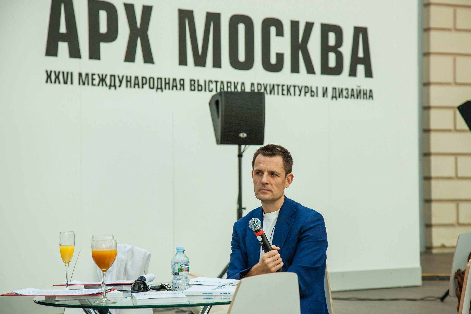 Съёмка стенда на выставке. Фотограф на мероприятие в Москве Марик