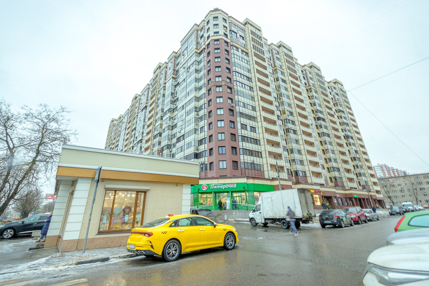 Фотосессия квартиры-студии с хоумстейджиногом. Интерьерный фотограф Москва