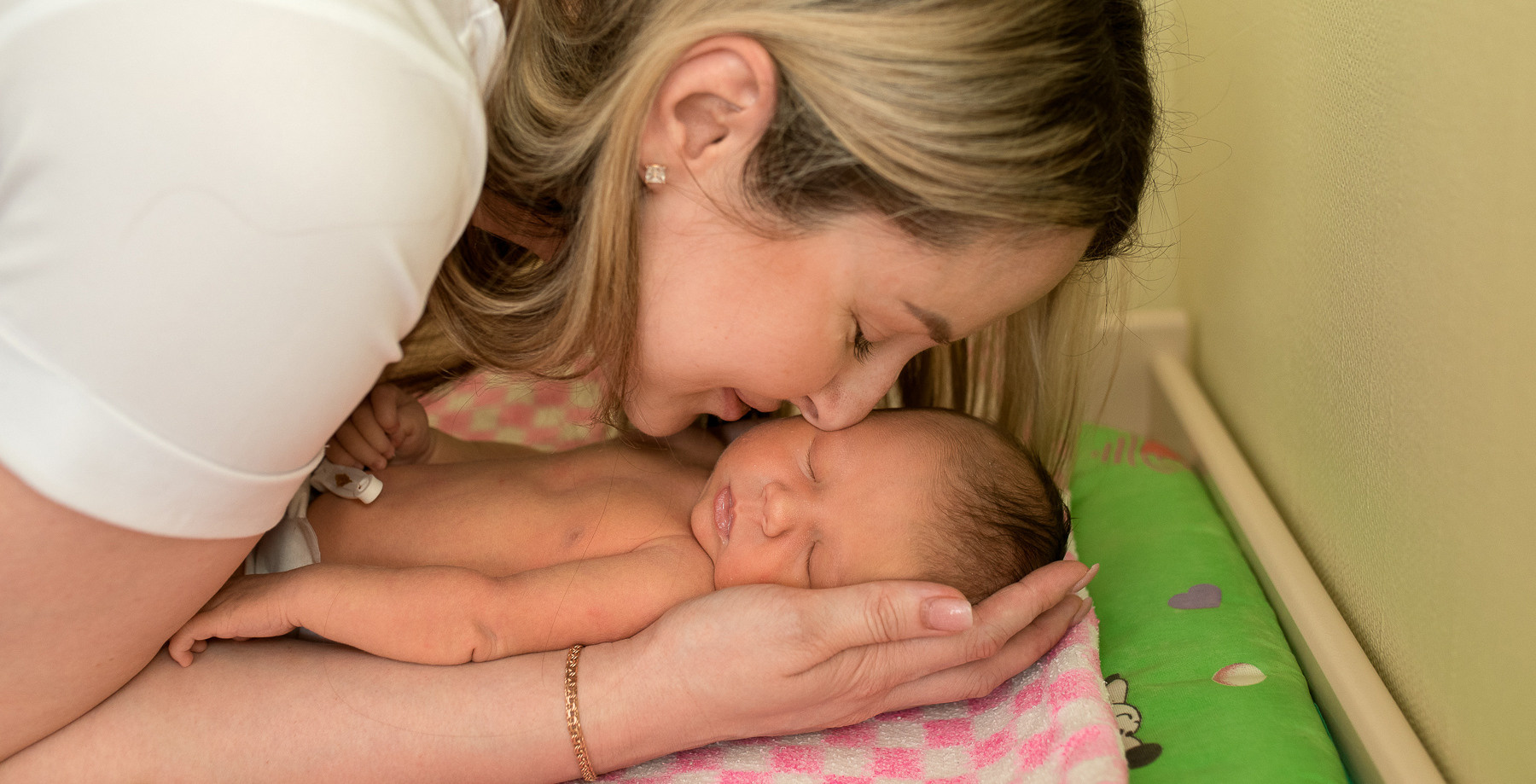 Выписка из роддома, Екатеринбург. Фотограф новорожденных в Екатеринбурге Лена Ильина