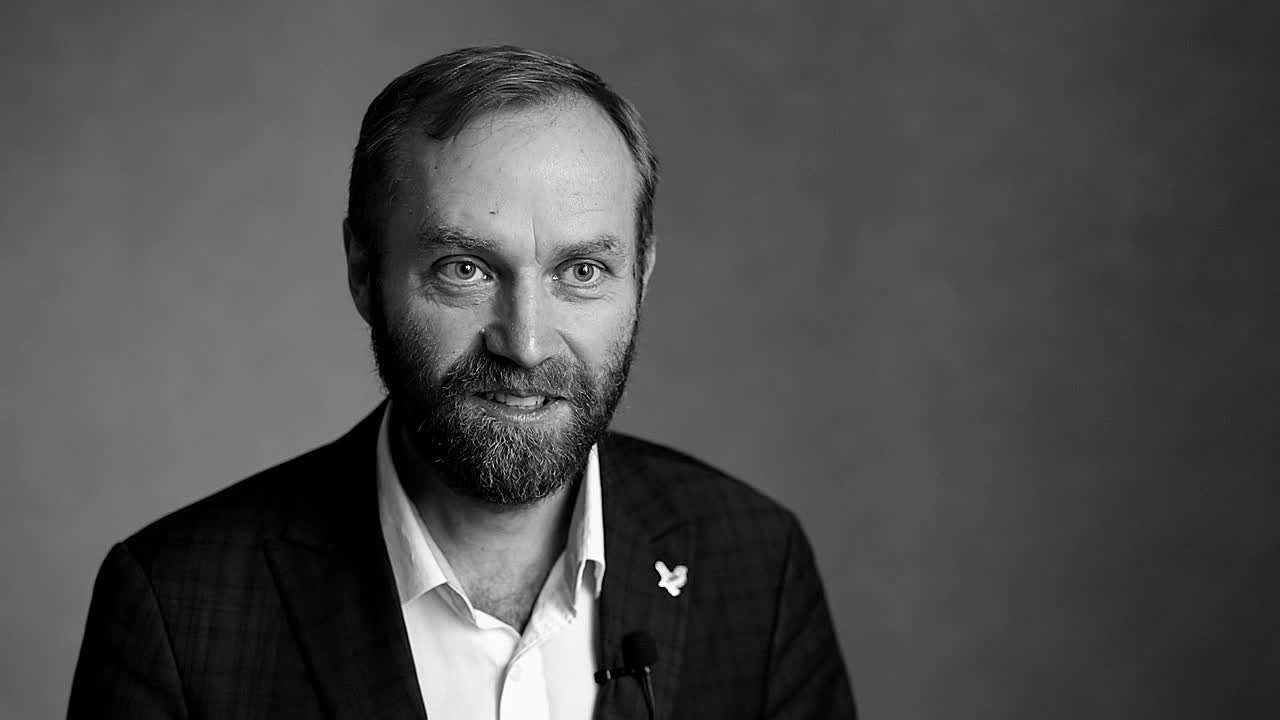 Интервью. ЗЕРКАЛО ГОРОДА — социальный фото- проект Нижнего Новгорода о счастье, любви и доброте друг к другу