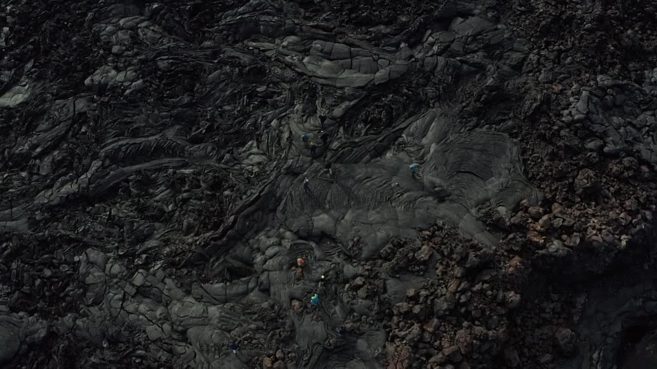 Вулкан Толбачик — история извержений, лава и марсианские пейзажи. Время Камчатки: чтобы найти свой путь, нужно скорость умножить на время