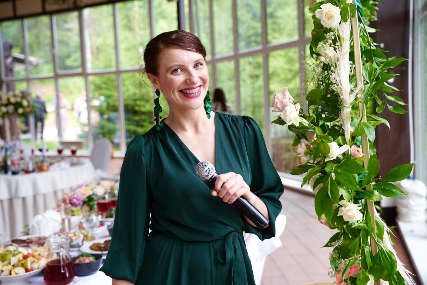 Ведущая СПБ Надежда Кожина