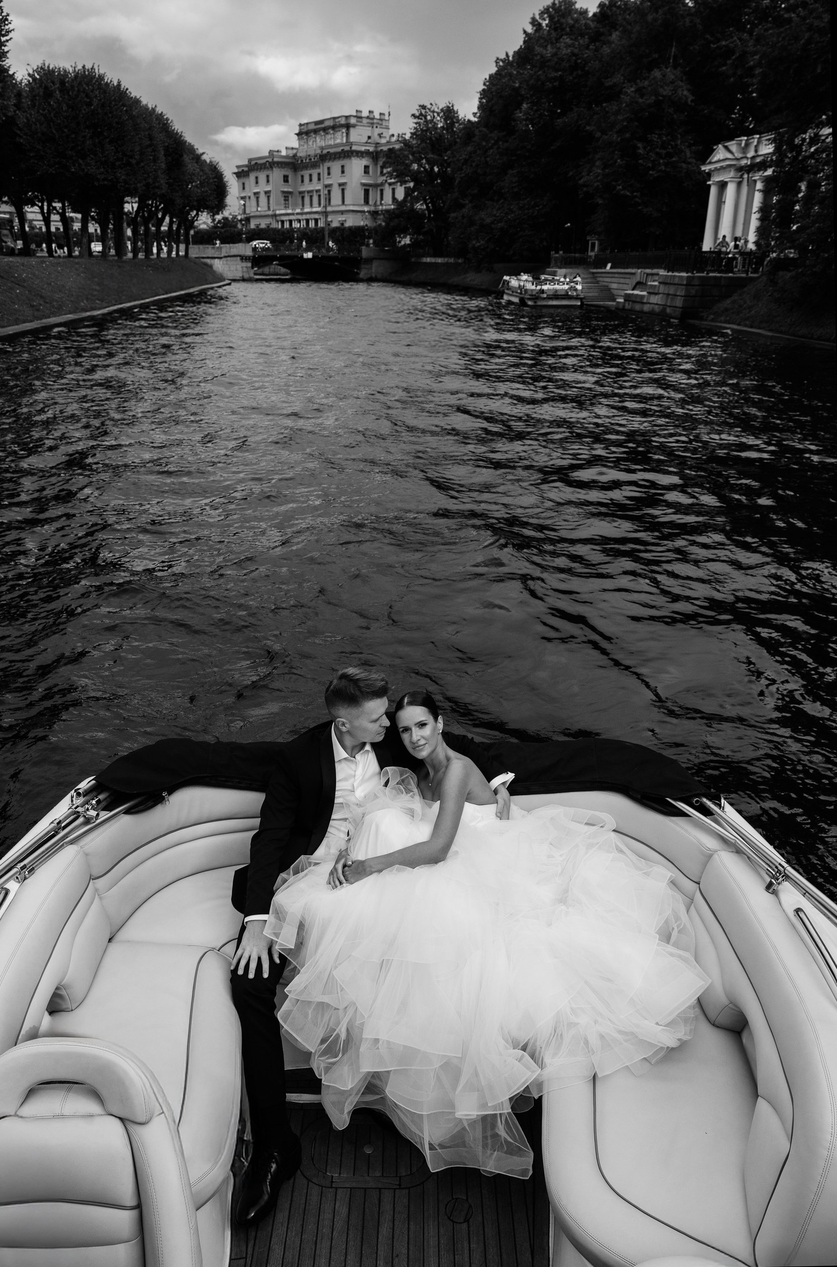 Wedding photographer in Moscow and around the world Andrey Medvednikov