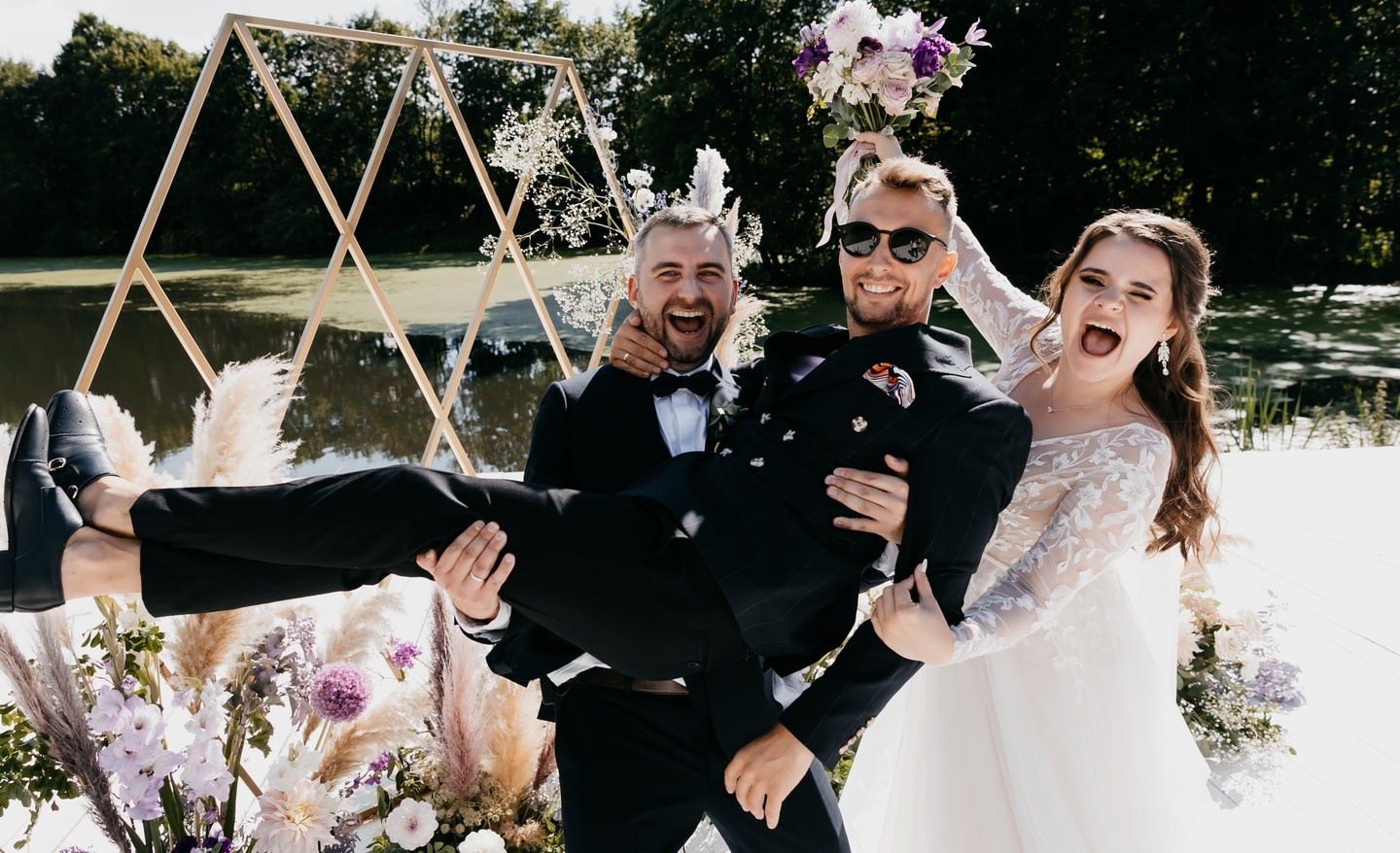 Ведущий Никита Шляндин