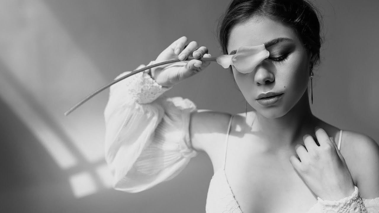 VIDEO. Wedding photographer