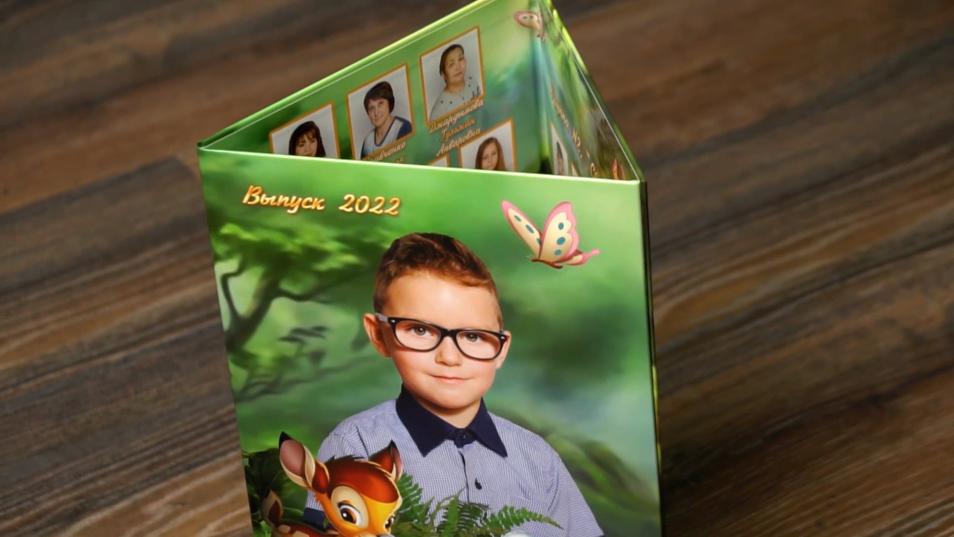 Выпускные альбомы со скидкой!. Выпускные альбомы в Москве и в Астрахани