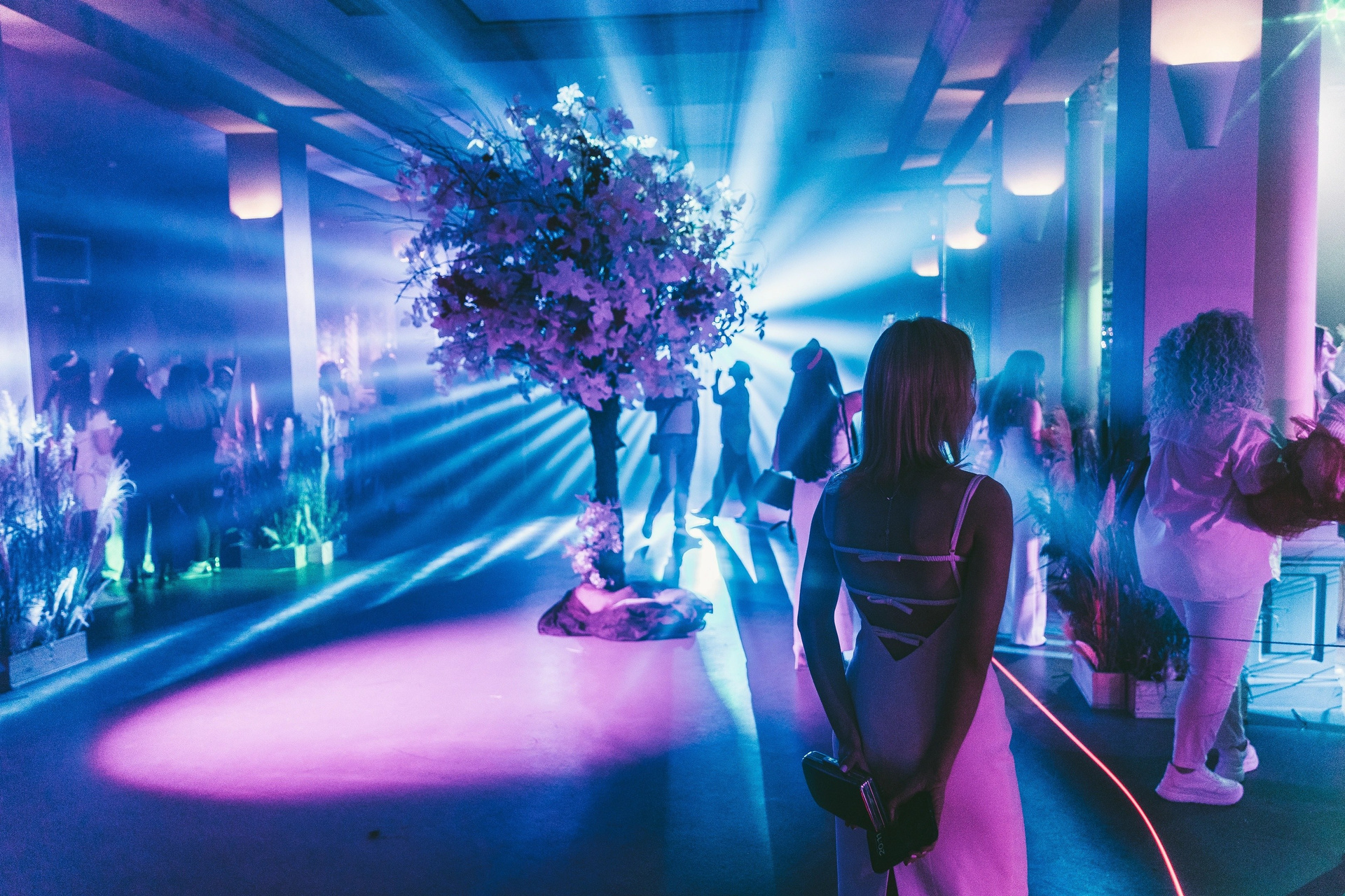 ВИДЕО КОРПОРАТИВОВ. Портфолио свадебного фотографа. Роман Каргаполов