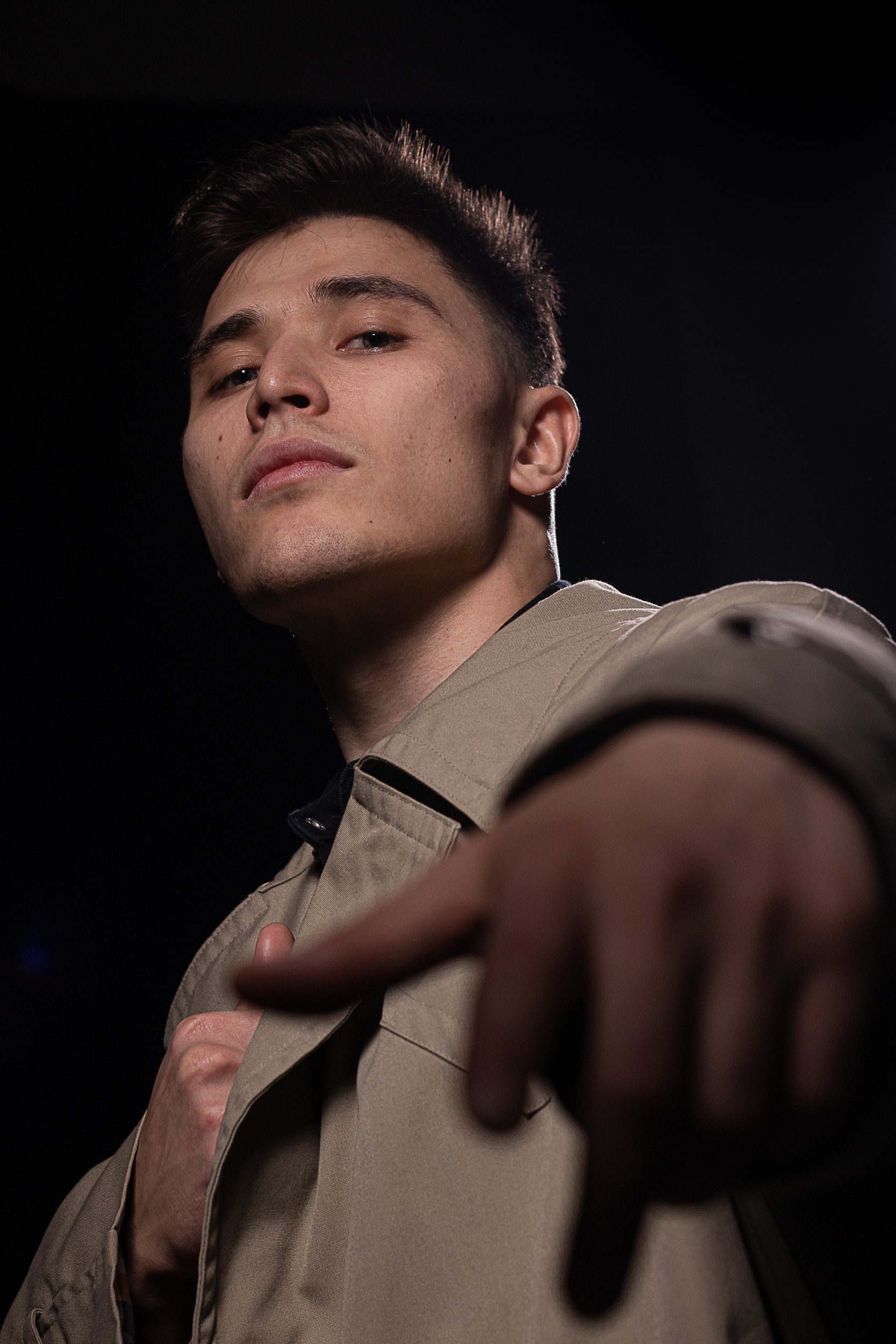 Алибек — мужской портрет, кадры с мастер-класса