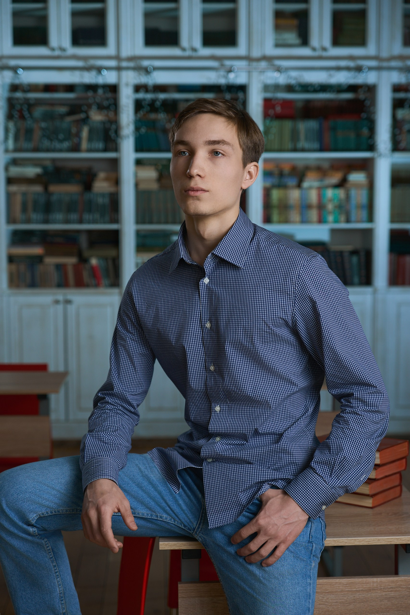 Фотограф выпускных альбомов школ. Контент-фотограф в Москве Тима Забабурин