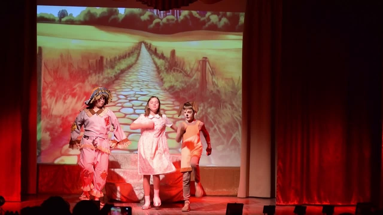 Видеозапись "Волшебник Изумрудного города"