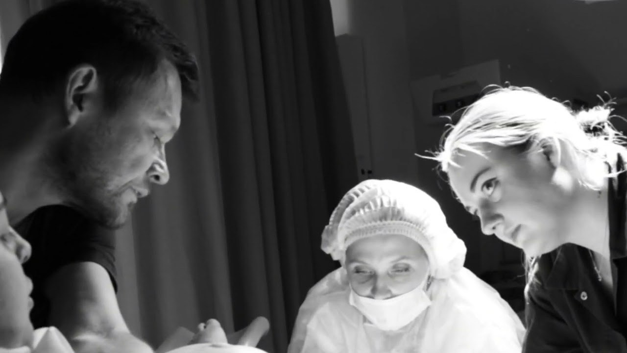 Съёмка родов. Анастасия Воропаева — фотограф на роды СПб