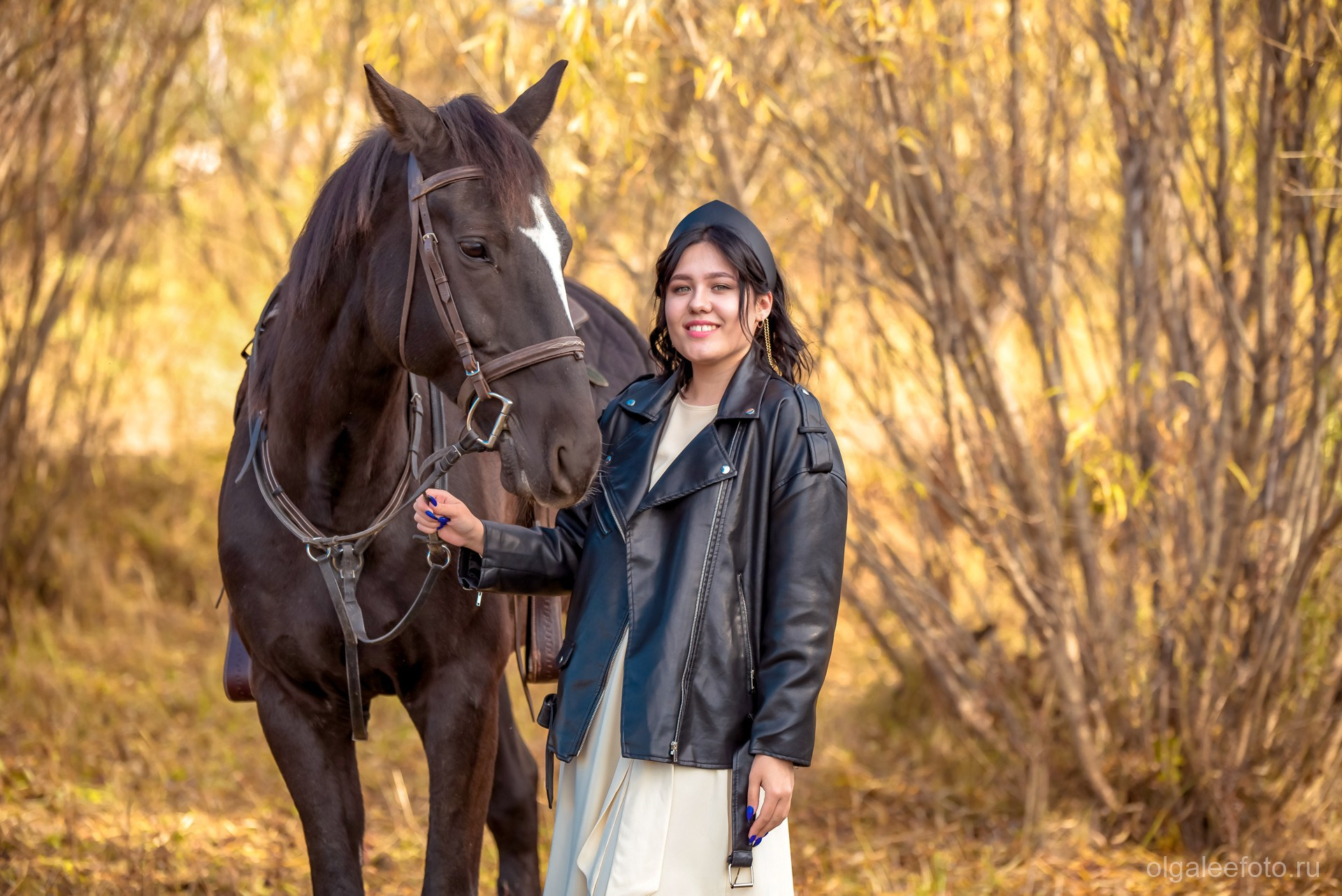 Конная фотосессия в Иркутске. Ольга Ли свадебный семейный фотограф Иркутск