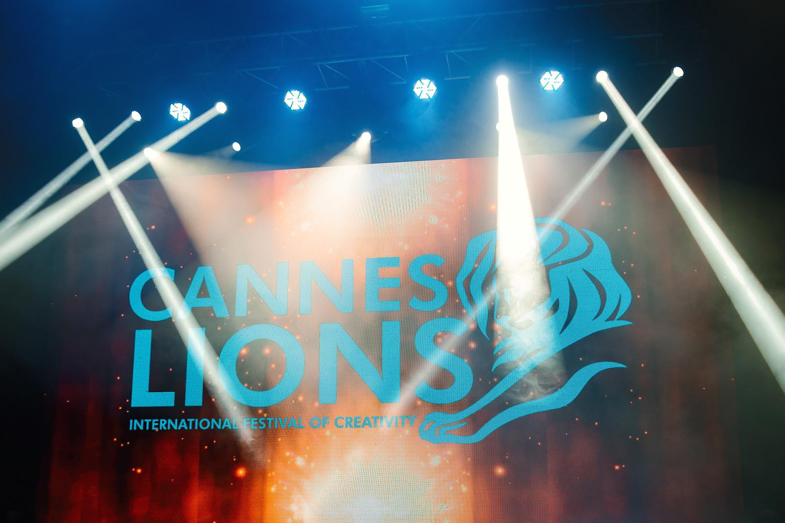 Клубы и Бары