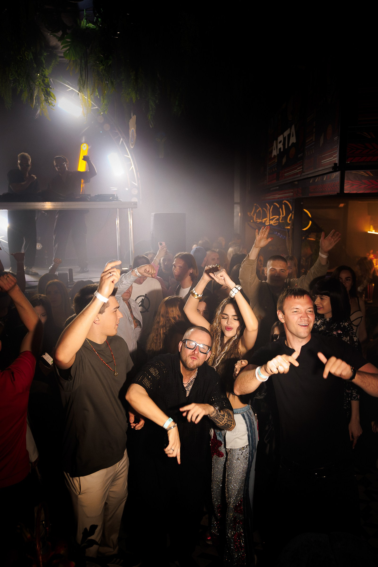 Фотограф на вечеринку спб. VERSLIBRE | Свадебный и репортажный фотограф в Санкт-Петербурге, Москве, и Поволжье