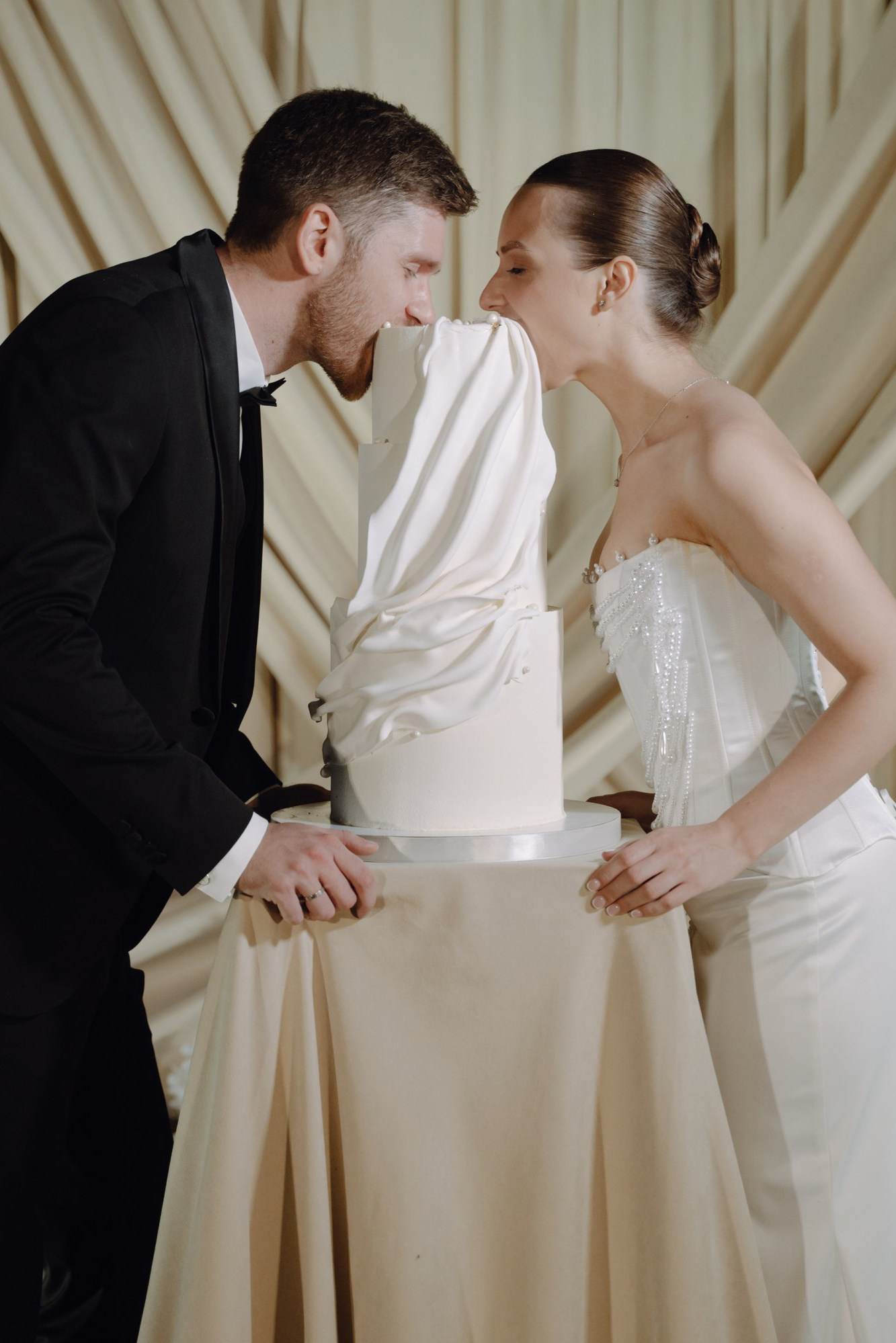 Александр и Валерия. Свадебный фотограф Анжелика Сариева