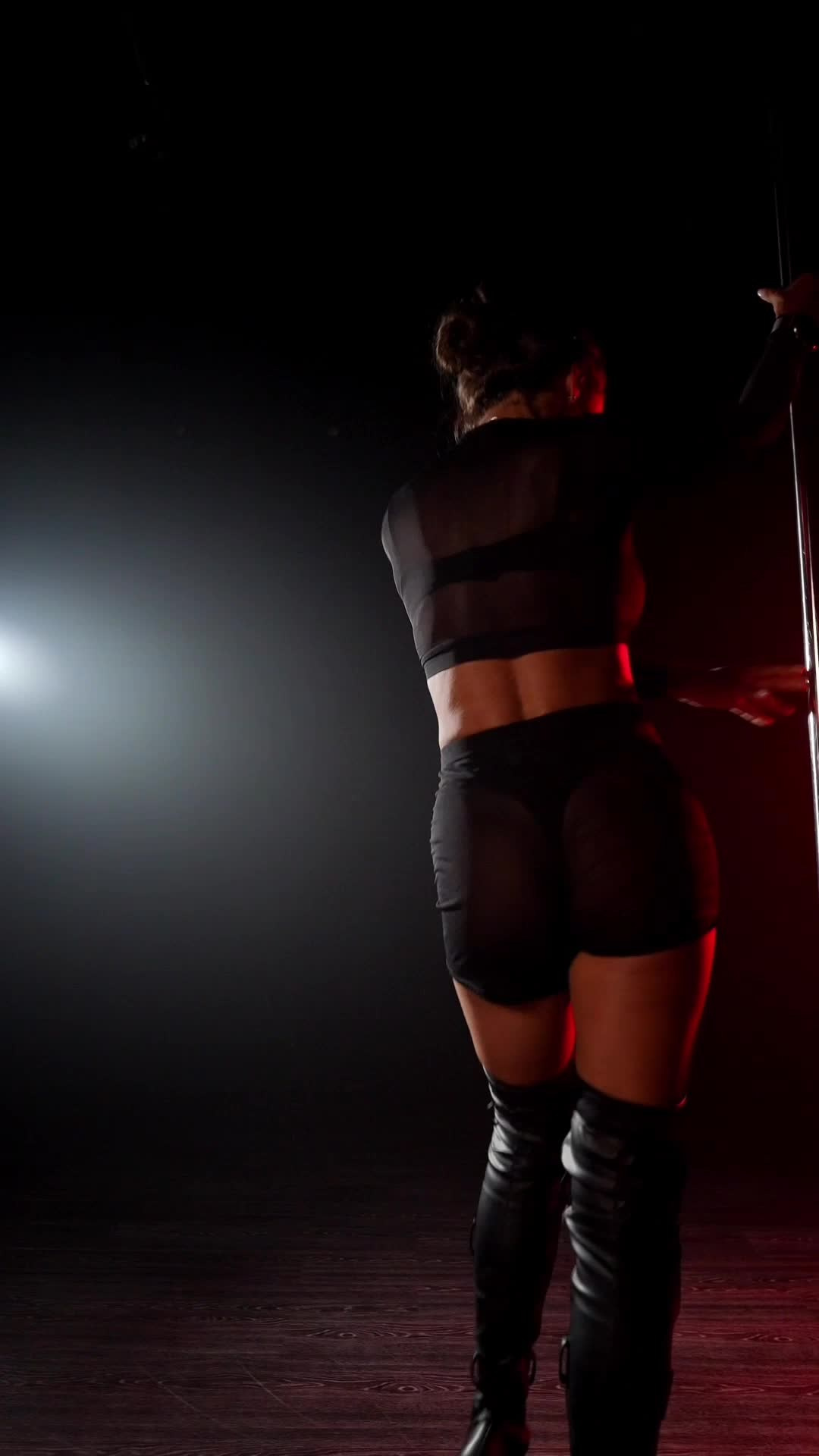 Локации Прожектора. Studio 4U — Для танца. Для фото. Для тебя