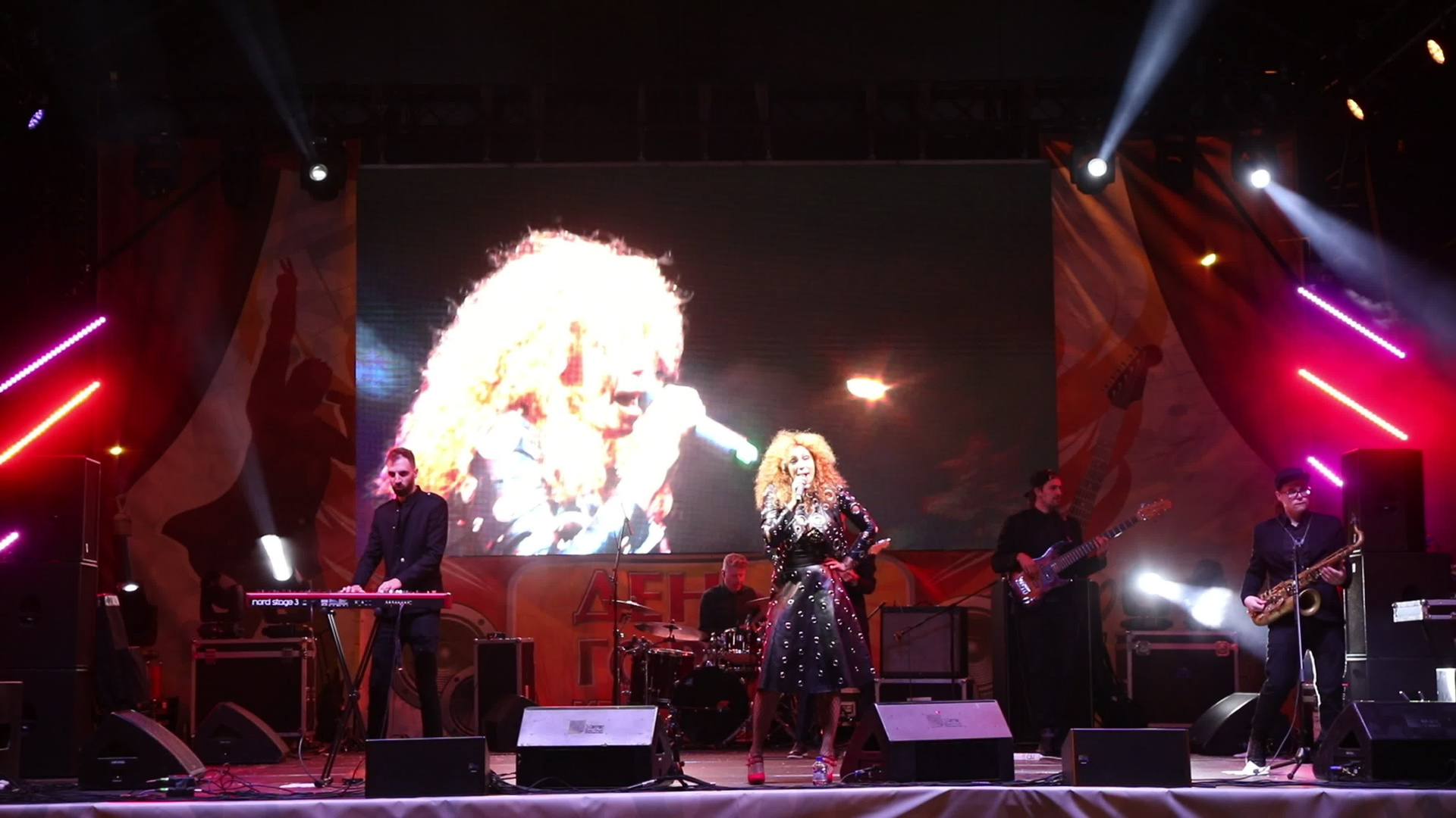 Видео с концертов. Певица Юлия Коган