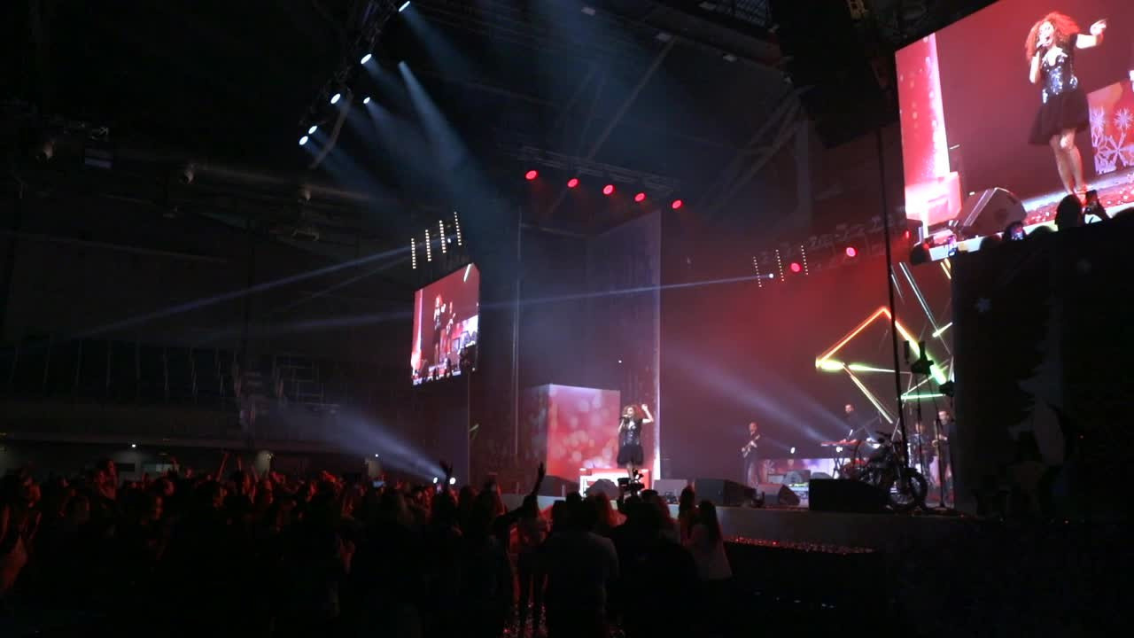 Видео с концертов. Певица Юлия Коган