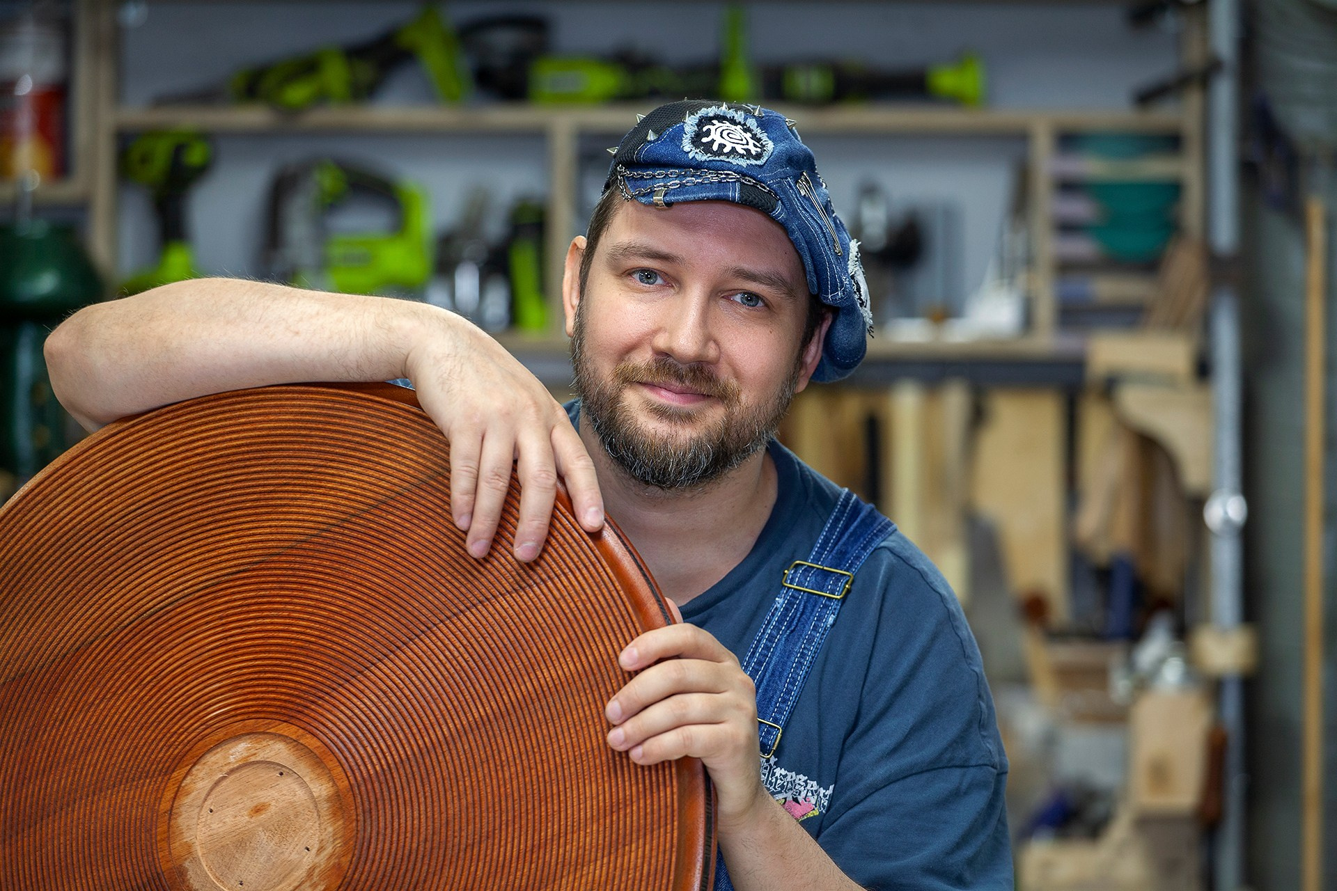 Информация об авторе. Halaywood.com