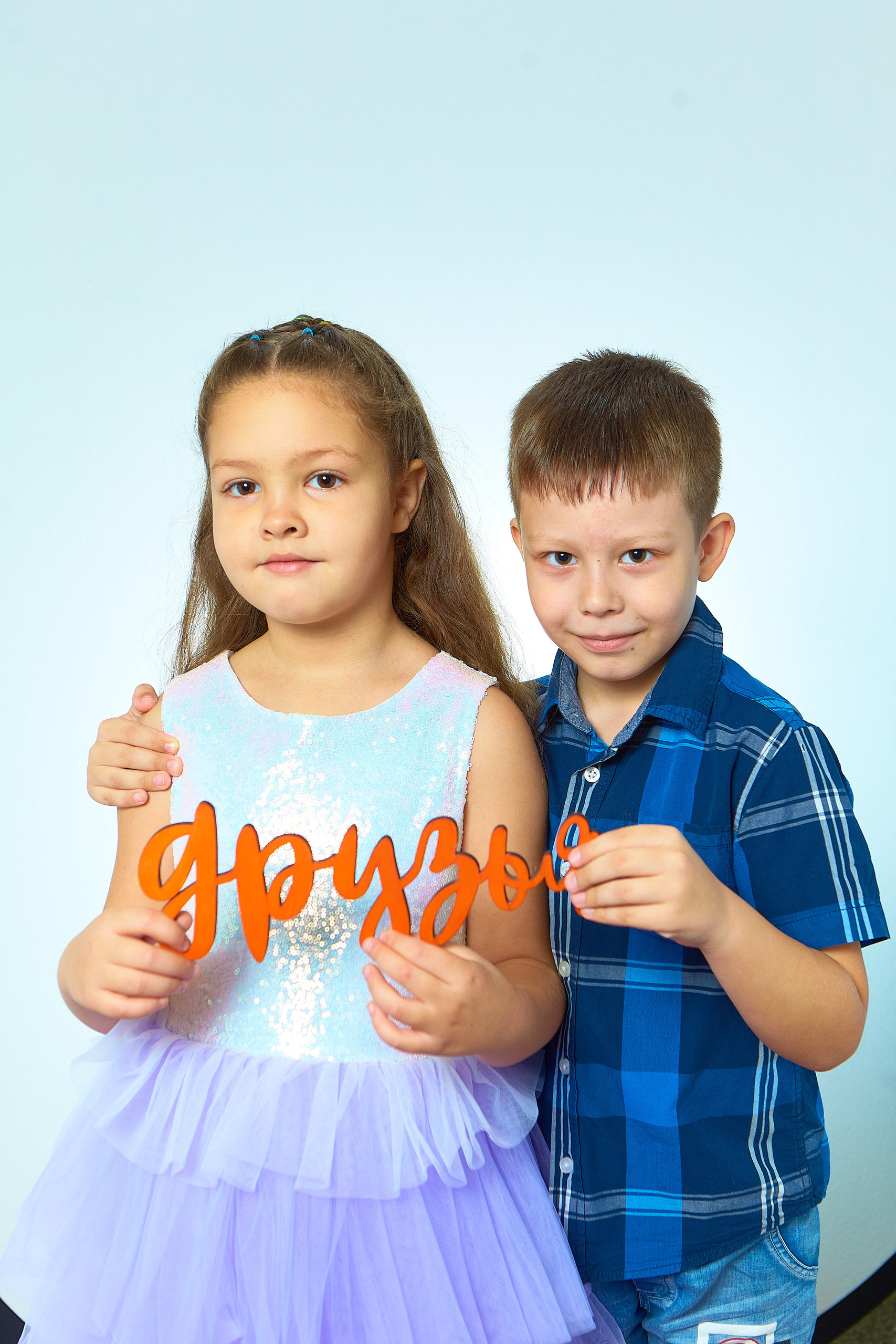 Отзывы о работе фотографа для школы и детского сада в Новосибирске. Выпускной альбом Новосибирск