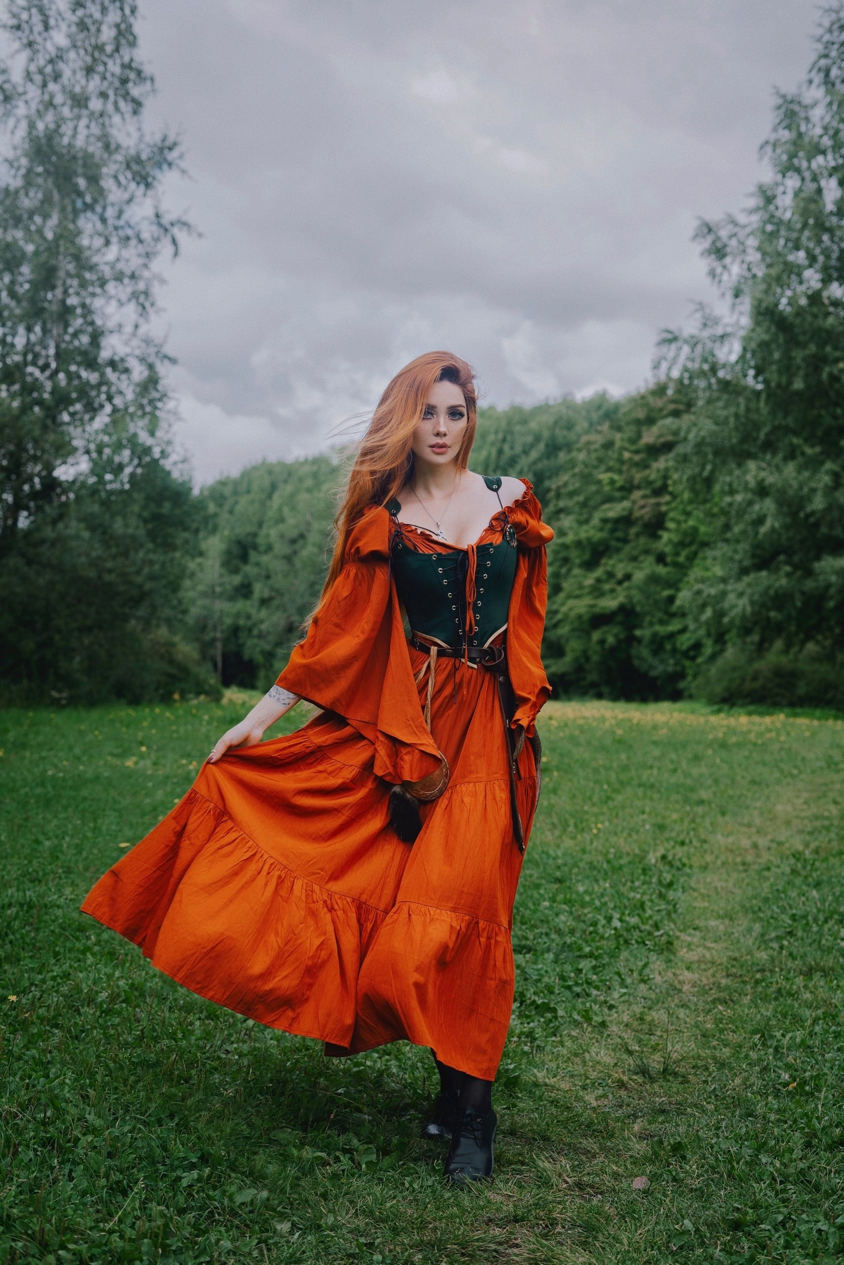 Визитка-приглашение. Человек в Шляпе