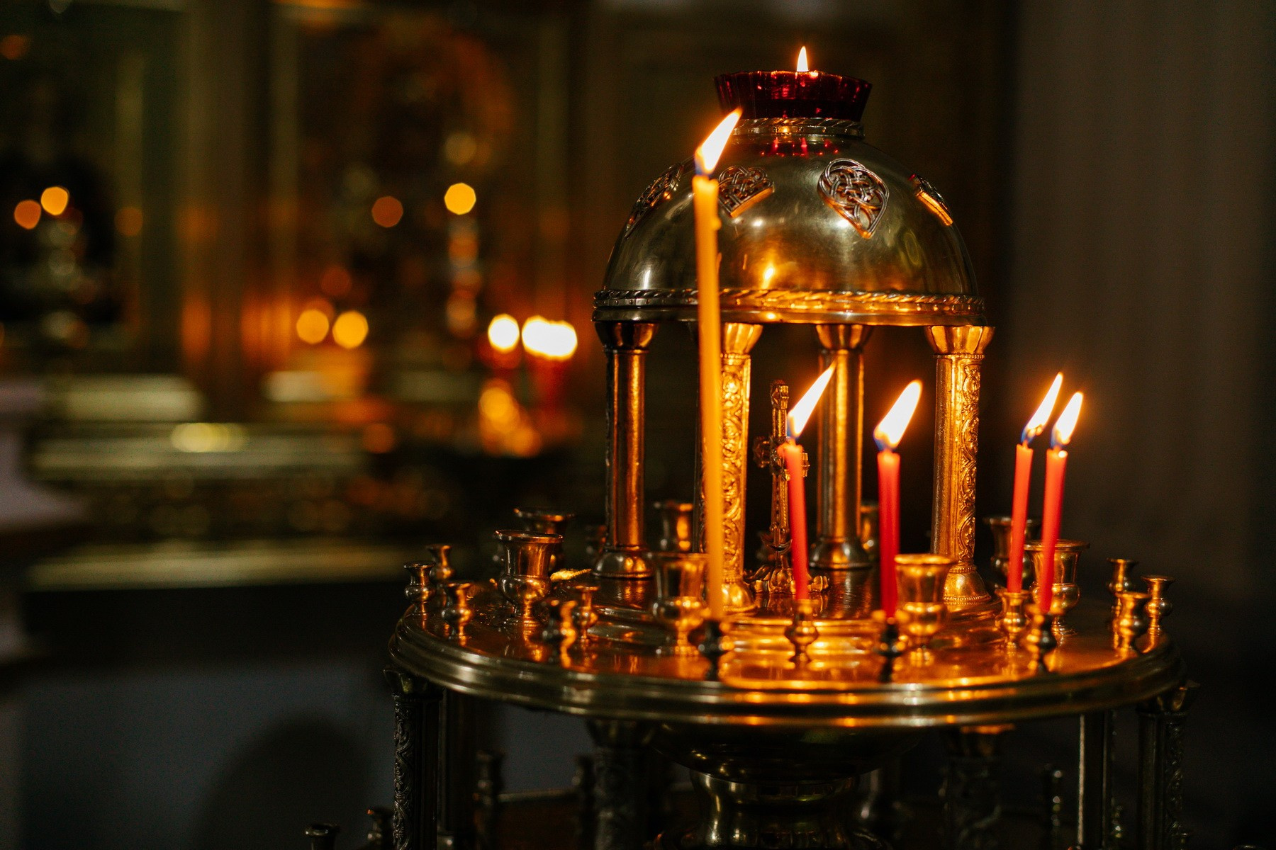 Троицкий собор крещение ребенка. Фотограф крещение венчание в Петербурге! Помогает подобрать храм и посоветовал душевного батюшку в СПб