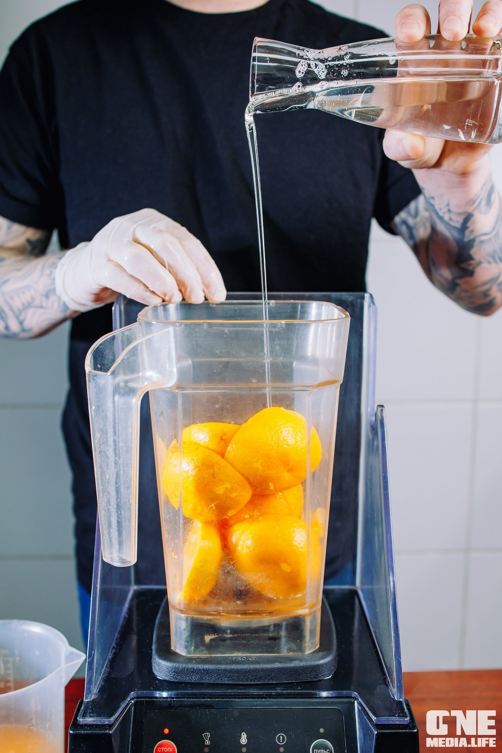 Рецепт мандаринового пунша от шеф-бармена Dreadnought. One Media Life: фоторепортажи, фотоотчеты с мероприятий и заведений