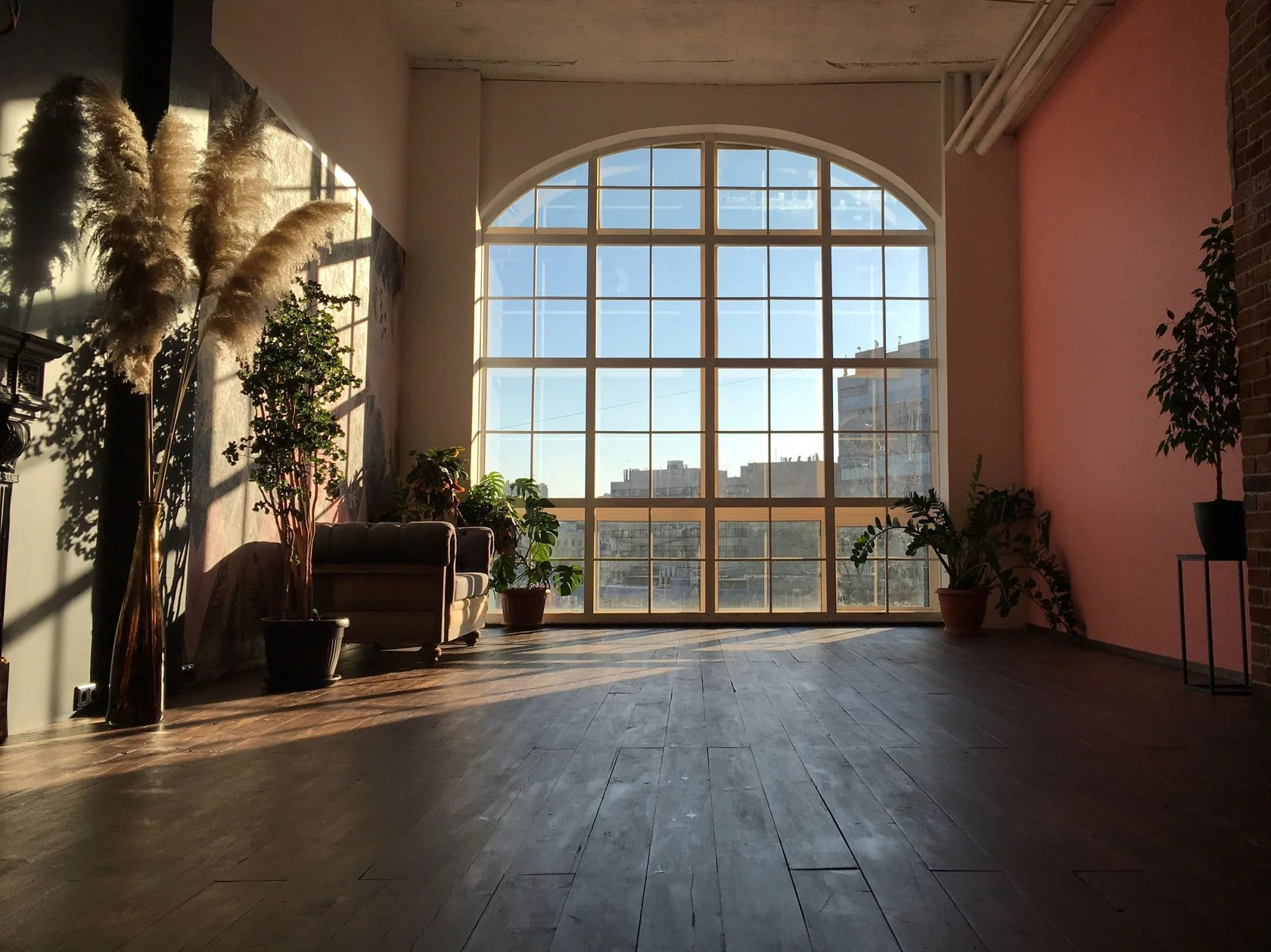 Фотостудии для свадебной фотосессии в Москве