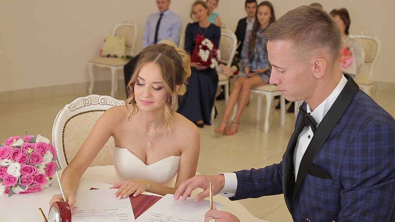 ЗАГСЫ Москвы. Видеосъемка свадеб. Видеооператор на свадьбу в Москве