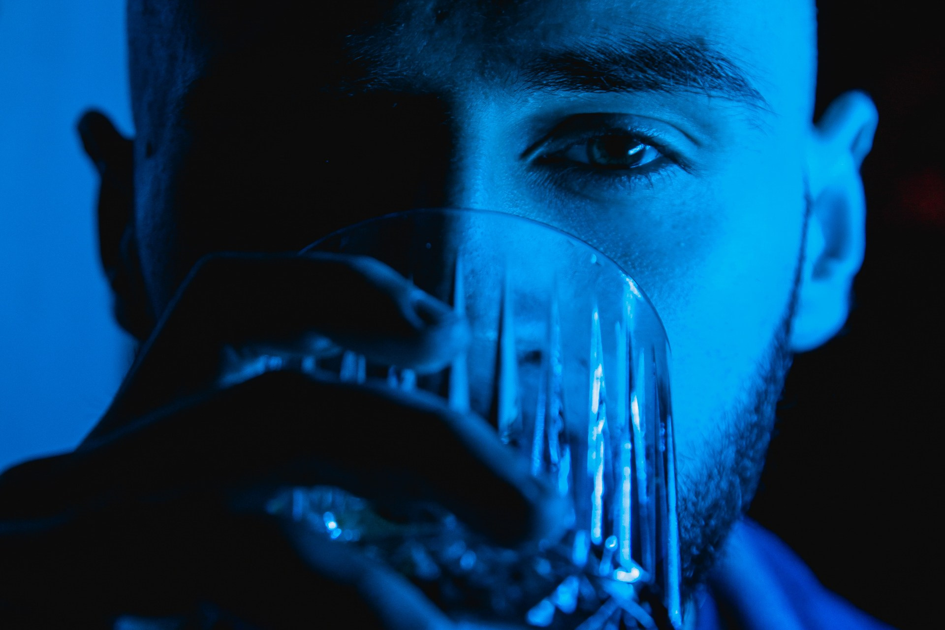 Фотосъёмка для Бизнеса на Пхукете – контент для продвижения, рекламы и маркетинга. Ян Долматов — фотограф, видеограф и продюсер на Пхукете, Таиланд