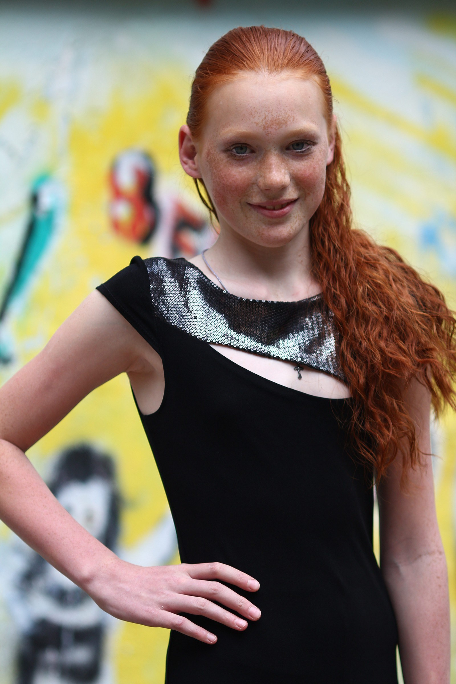 Портретная фотография. Имидж Технологии — Производство сувенирных магнитов, заливных этикеток и значков. Репортажная фотография в Кирове Кировской области