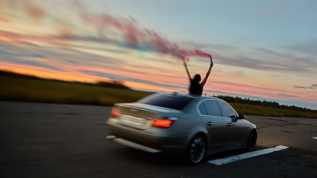 Фотопроекты и съемки на природе, с лошадьми, самолетами и авто. Выездная фотосессия. Фотограф, фотопроекты Михаила Семенова в Ярославле. Фотошкола